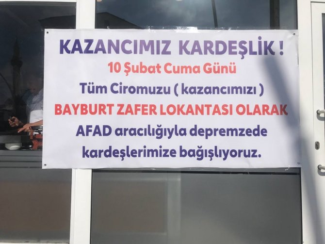 Bayburt Esnafı Depremzedeler İçin İşyerlerinde Çalışıyor Günlük Kazançları Deprem Bölgesine Bağışlanacak