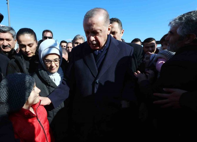 Cumhurbaşkanı Erdoğan: "Deprem Bölgesindeki Toplam Can Kaybı 21 Bin 43’e Ulaşmıştır"