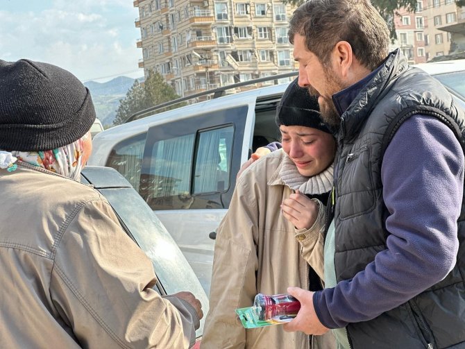 Sındırgı’dan Giden Yardımlar Deprem Bölgesine Ulaştı