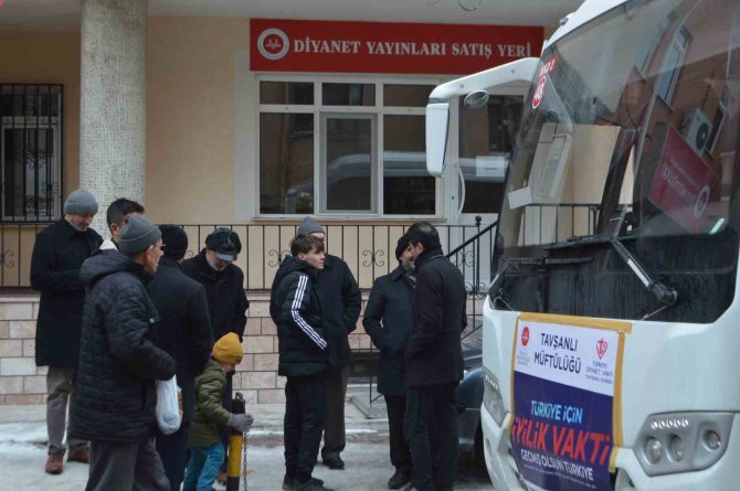Tavşanlı Ve Domaniç İlçelerinden Din Görevlileri Dualarla Deprem Bölgesine Gitti