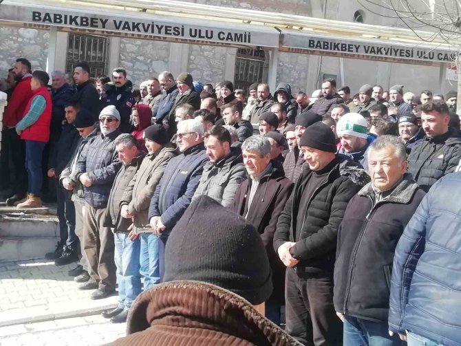 Depremde Hayatını Kaybeden Baba Ve Kızı Emet’te Toprağa Verildi
