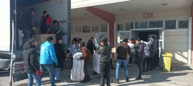 Erzurum’dan Deprem Bölgesine Yardımlar Çığ Gibi Büyüyor