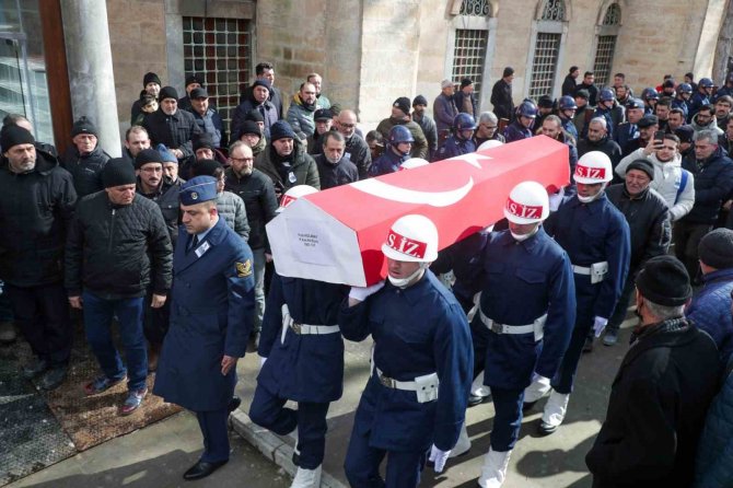 Depremde Hayatını Kaybeden Astsubay Memleketi Kütahya’da Toprağa Verildi