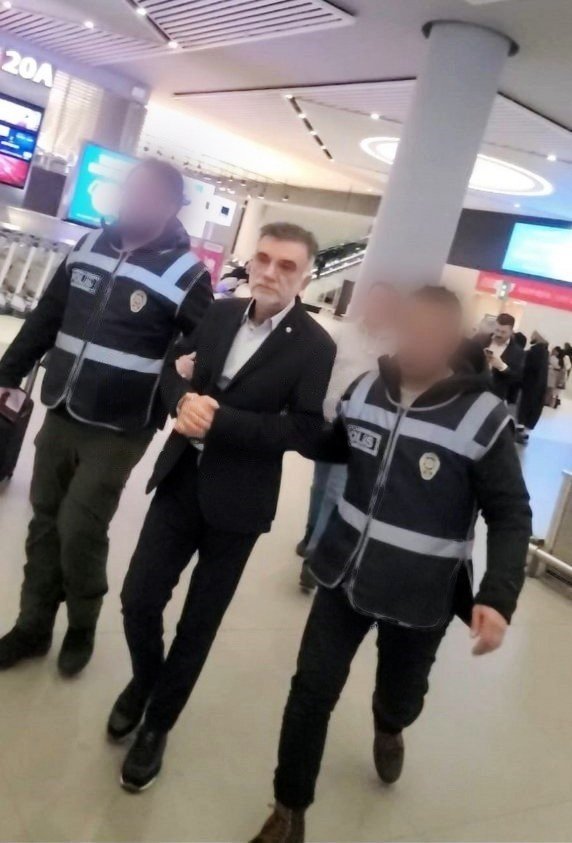 Hatay’daki Rönesans Rezidans İ̇nşaat’ın Müteahhidi Tutuklandı