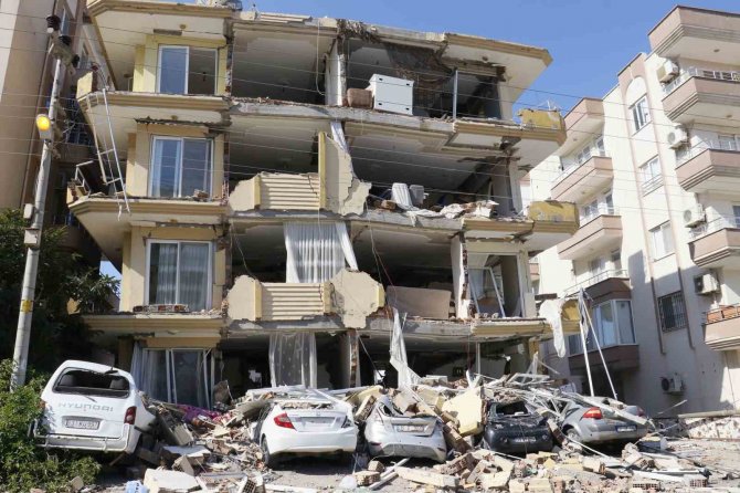 Depremin İ̇skenderun’da Geride Bıraktığı Acı Tablo