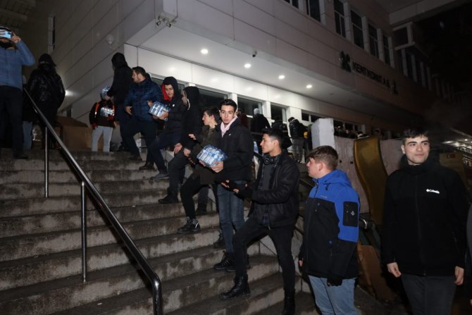 İ̇zmit Belediyesi’nin 42’nci Yardım Aracı Yola Çıktı
