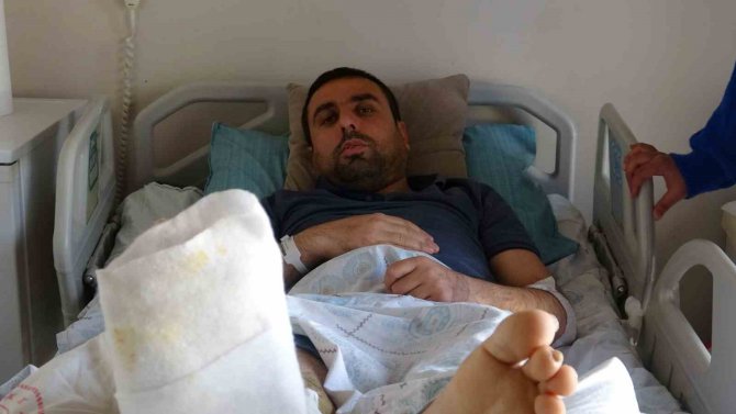İ̇kinci Kattan Atladı, Enkazın Altında Kalmaktan Kurtuldu