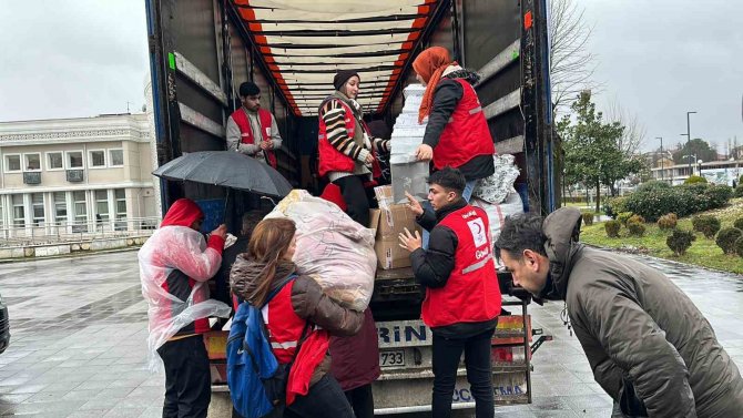 Düzceliler Depremzedeler İçin Tek Yürek Oldu