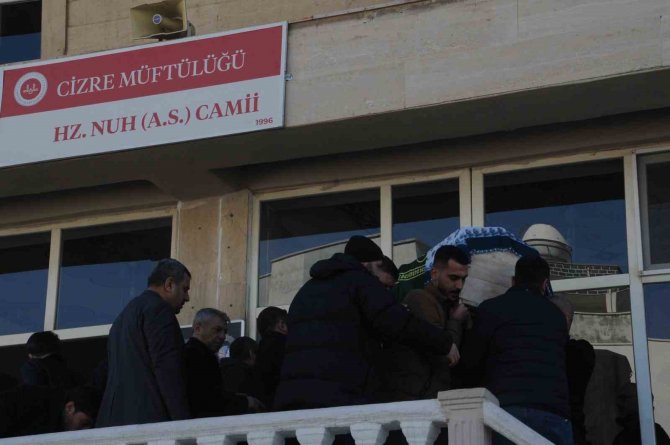 Hatay’da Enkazdan Çıkarılan Değer Çifti Cizre’de Toprağa Verildi