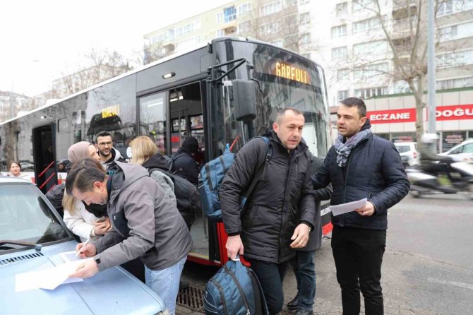 Samsun’dan 159 Sağlıkçı Daha Deprem Bölgesine Gitti