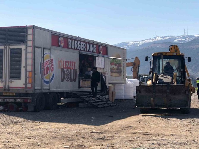 Gaziantep’in Nurdağı İlçesinde Yaralar Sarılıyor