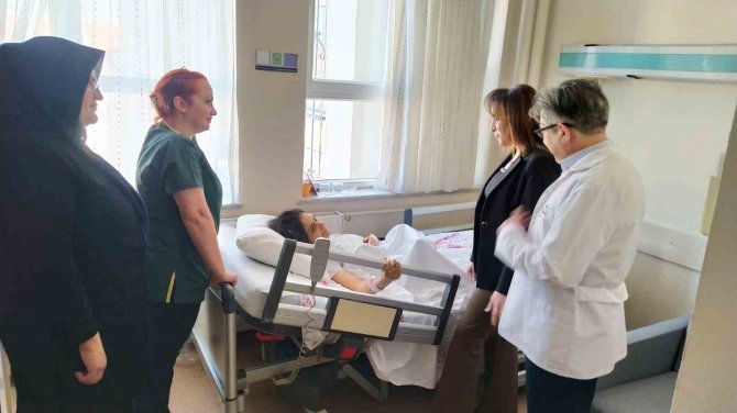 Denizli’ye Getirilen Depremzedelerin Tedavileri Sürüyor