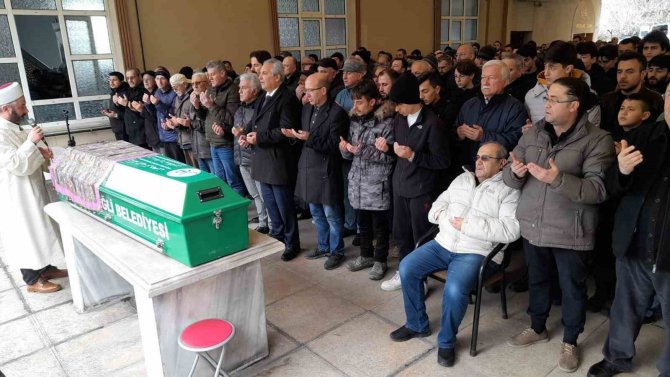 Ereğlili Burcu Öğretmen Gözyaşları Arasında Toprağa Verildi