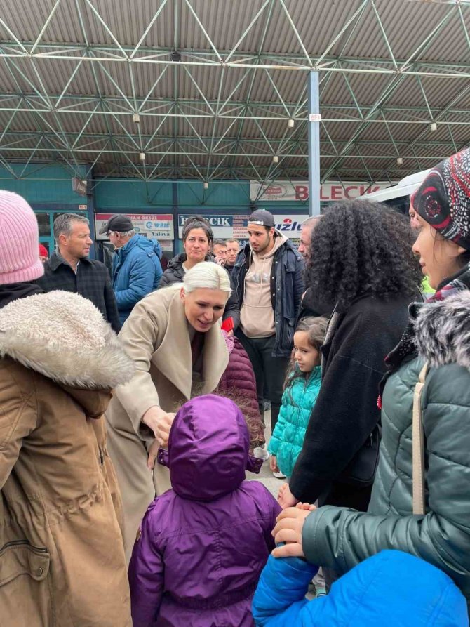 Bilecik’e Gelen Depremzedeler Otogarda Karşılandı