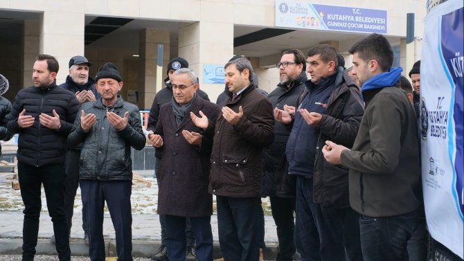 Kütahya Belediyesi’nden Türkoğlu İlçesine Yardım Tırı