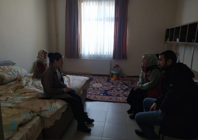 Erciş’e Gelen Depremzedeler İçin Psiko-sosyal Destek Veriliyor