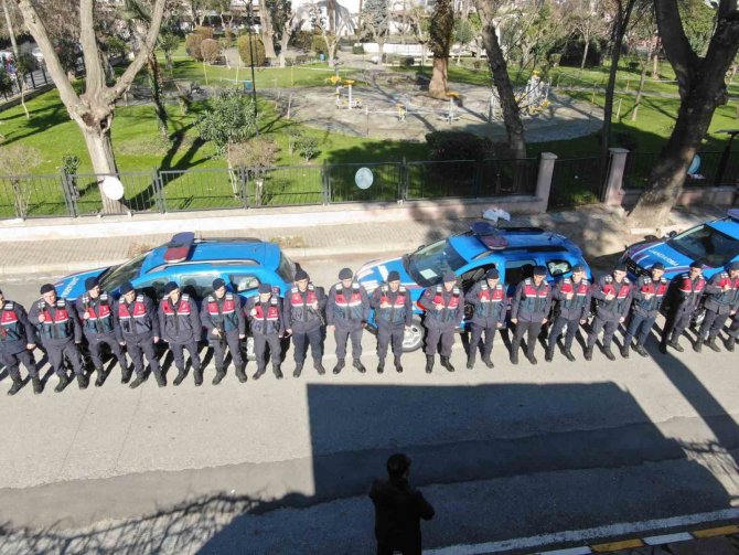 Manisa’dan Deprem Bölgesine Jandarma Takviyesi