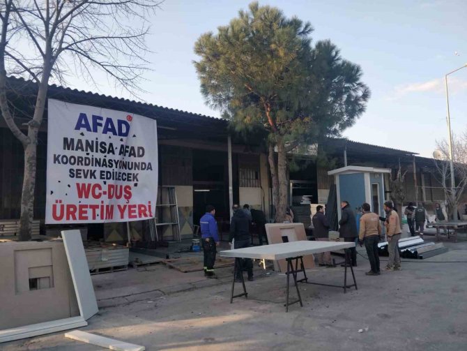 Deprem Bölgesi İçin Prefabrik Tuvalet Ve Duş Kabini Üretiyorlar