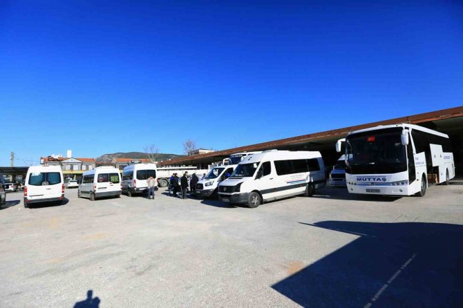 Büyükşehir, Depremzedeleri Muğla’ya Getiriyor