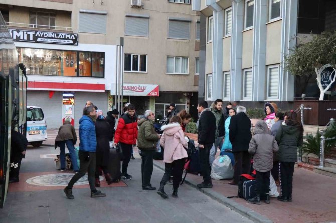 Hatay’daki Depremzedeler Nazilli’ye Getirildi