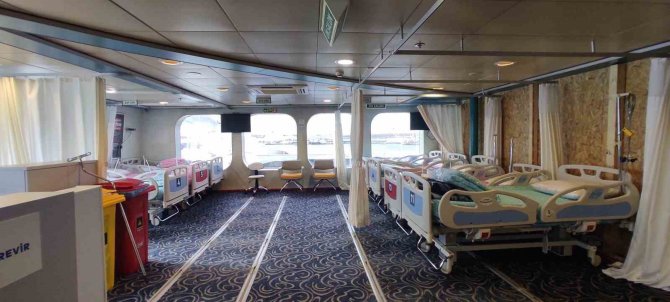 "Orhangazi" Ve "Osmangazi" Feribotları Yardım İçin Hatay’a Yola Çıktı