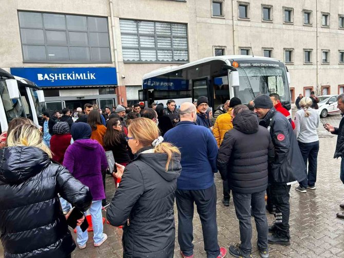 Sakarya’dan 72 Sağlık Personeli Daha Deprem Bölgesine Gönderildi