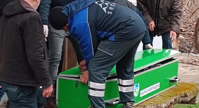 20 Gündür Haber Alınamıyordu, Evinde Ölü Bulundu