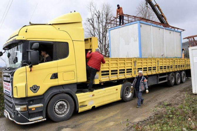 Samsun’daki Afad Konteynerleri Deprem Bölgesine Sevk Ediliyor