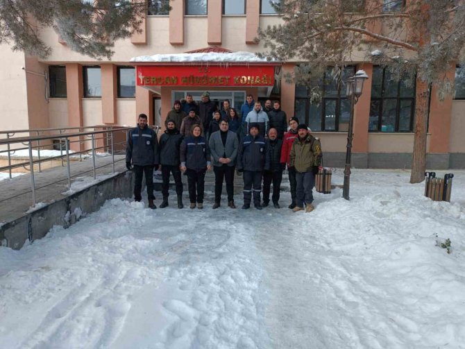Tercan Gönüllü Ekibi Malatya’ya Desteğe Gitti