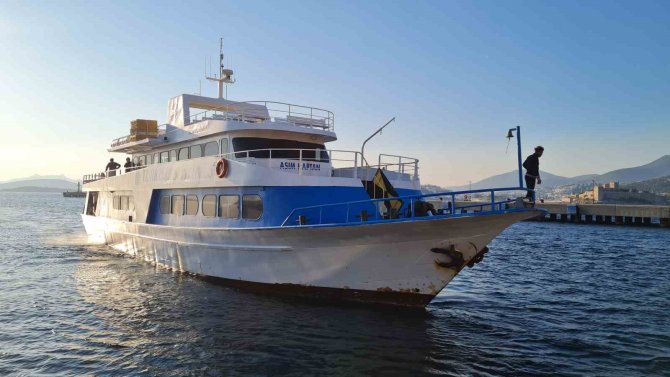Yunanistan’ın İ̇stanköy Adası’ndan Depremzedelere Yardım Eli
