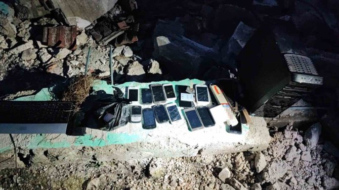 Deprem Bölgelerinde Yağmacılara Geçit Yok: 14 Gözaltı