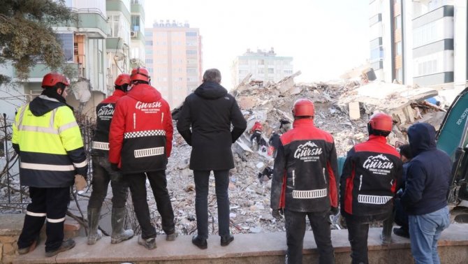 Gürsu Belediyesi, Afet Bölgesinde Durmaksızın Çalışıyor