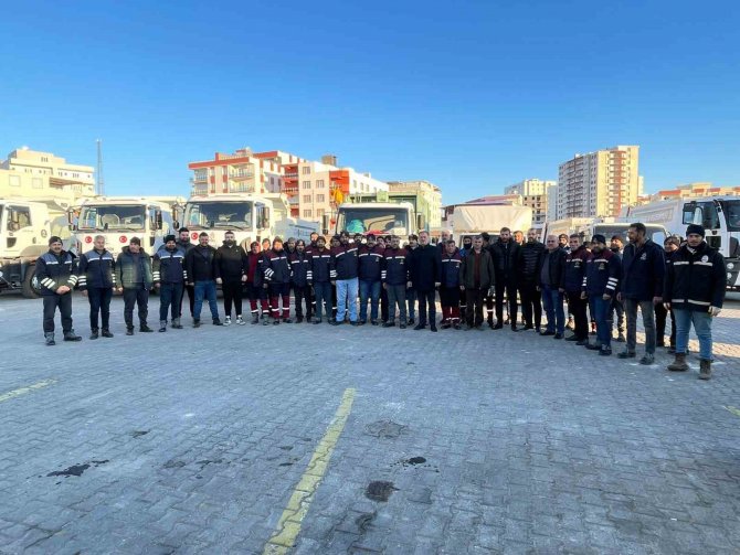 Artuklu Belediyesi, 60 Personel 20 Araçla Afet Bölgesine Gidiyor