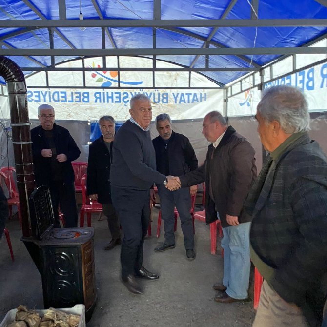 Başkan Atay, Deprem Bölgesinde Temaslarını Sürdürüyor
