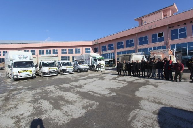 Bayburt Belediyesi 45’inci Yardım Kamyonunu Dualarla Deprem Bölgesine Uğurladı