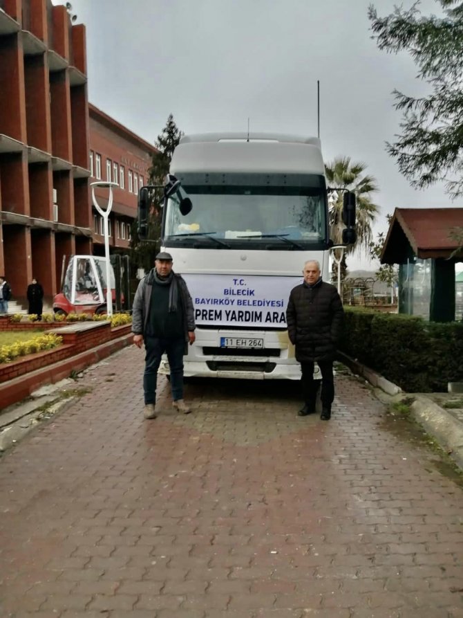 Bayırköy, Deprem Bölgesine Yardım Göndermeye Devam Etti