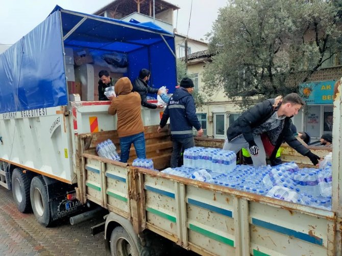 Bayırköy, Deprem Bölgesine Yardım Göndermeye Devam Etti