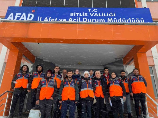 Bitlisli Afad Gönüllüleri Bölgedeki Görevini Tamamladı