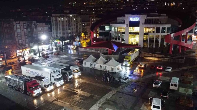 Başkan Sandıkçı: “Tüm İmkanlarımızla Deprem Bölgesindeyiz”