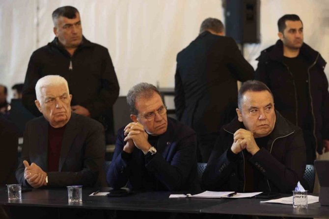 Başkan Böcek: “Mobil Fırın İle Sıcak Ekmek Üretimine Başladık”