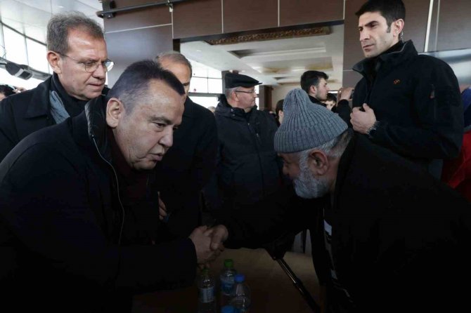 Başkan Böcek: “Mobil Fırın İle Sıcak Ekmek Üretimine Başladık”