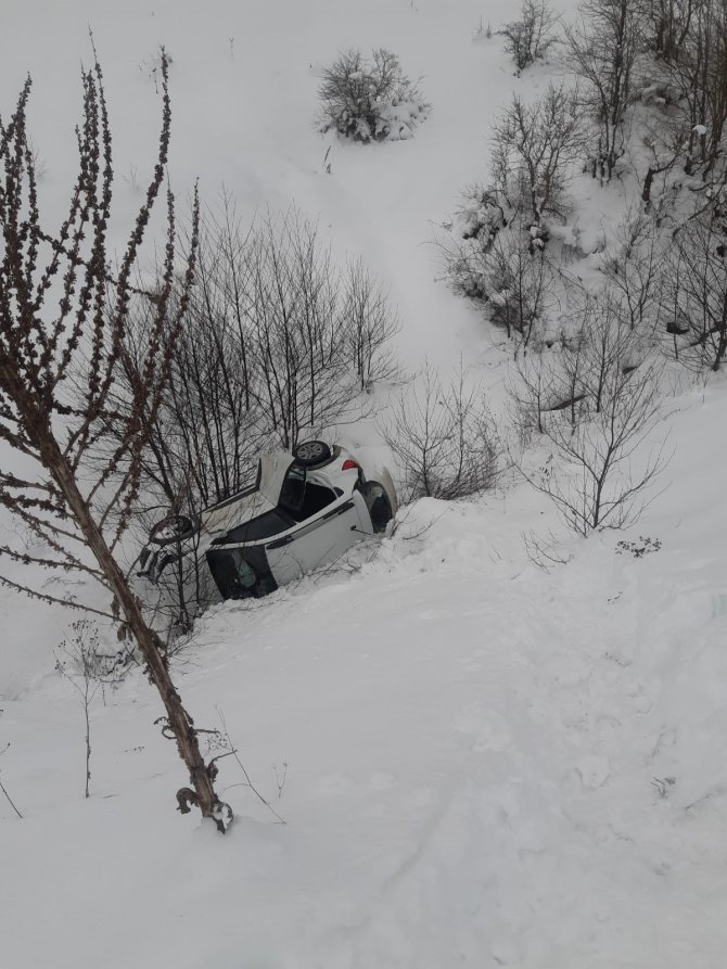 Deprem Bölgesinden Dönen Gönüllüler Kaza Yaptı: 4 Yaralı