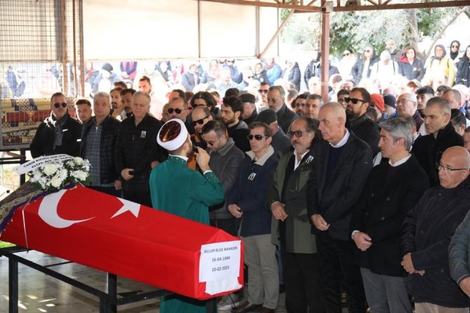 Depreme Antakya’da Yakalanan Genç Kız Bugün Marmaris’te Defnedildi