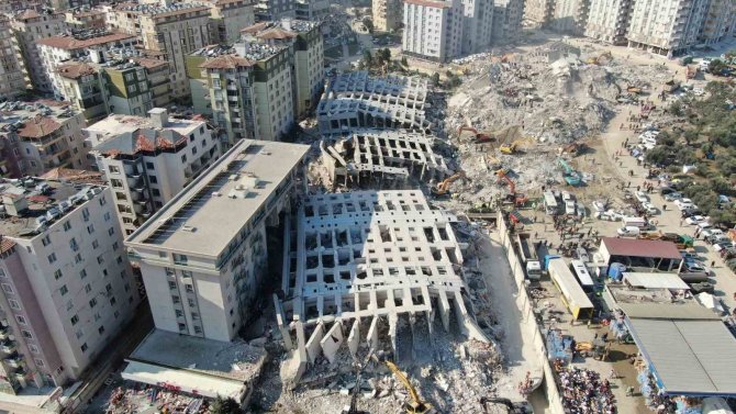 ’Cennetten Bir Köşe’ Denilerek Satılan Rezidansta Umutlar Tükeniyor