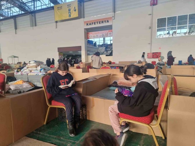 Devletin Sıcak Evinde Dayanışma İçinde Yaralar Sarılıyor