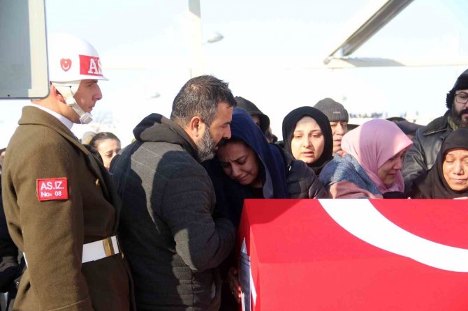 Bu Fotoğrafta Bulunan Sadece Bir Kişi Hayatta Kaldı