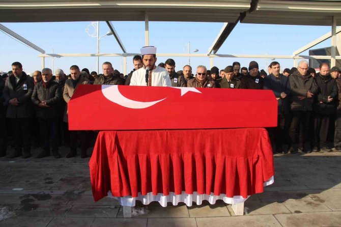 Bu Fotoğrafta Bulunan Sadece Bir Kişi Hayatta Kaldı