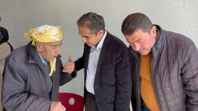 Deprem Bölgesi İçin Yardım Seferberliğinde Duygulandıran Anlar