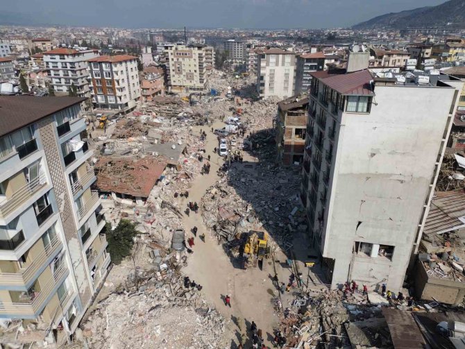 Kaçan Müteahhitler İçin Polis Ve Jandarma Teyakkuzda
