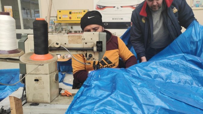 Develi’de Deprem Bölgesi İçin Çadır Üretimine Başladılar